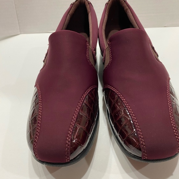 New Clark’s burgundy - Picture 5 of 5